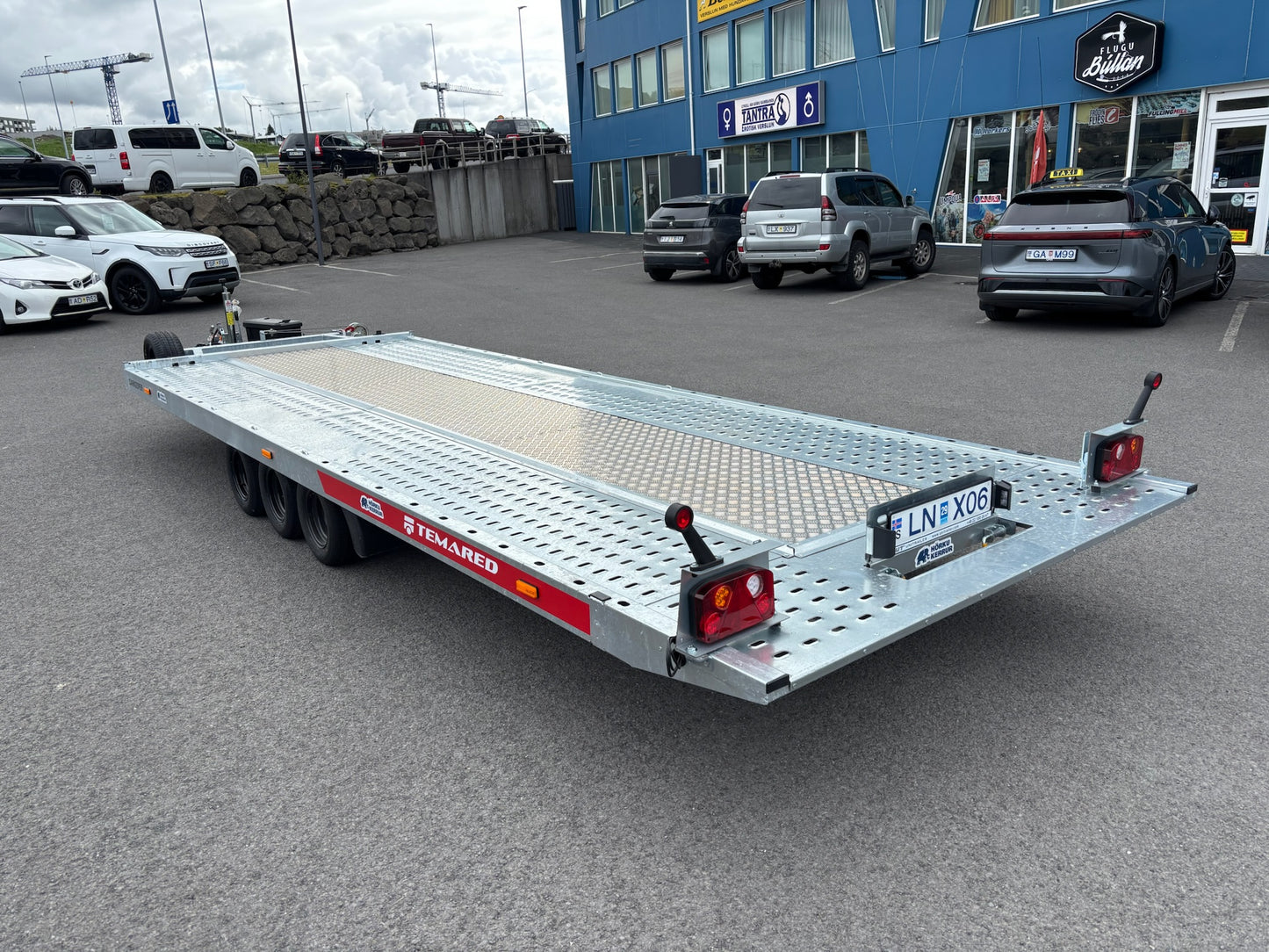 CARKEEPER 5820/3 S 3,5T Bílakerra - Hörku kerra - Bílaflutningakerra