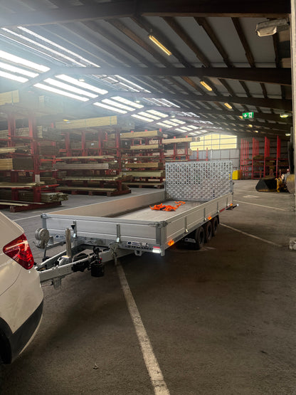 Universal 5121 3.5T L5070 x B2100 VINNUKERRA - HÖRKUKERRA