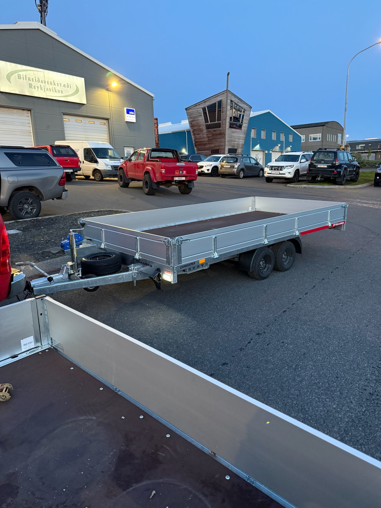 CARKEEPER 4020/2 S 2,7T Bílakerra