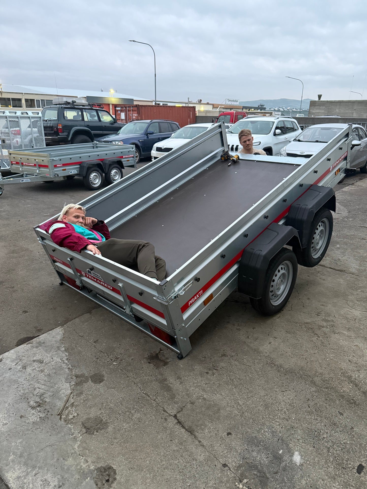 Kerra sem hentar fyrir minni verkin og fjórhjól - PRAKTI 2615/2 750kg