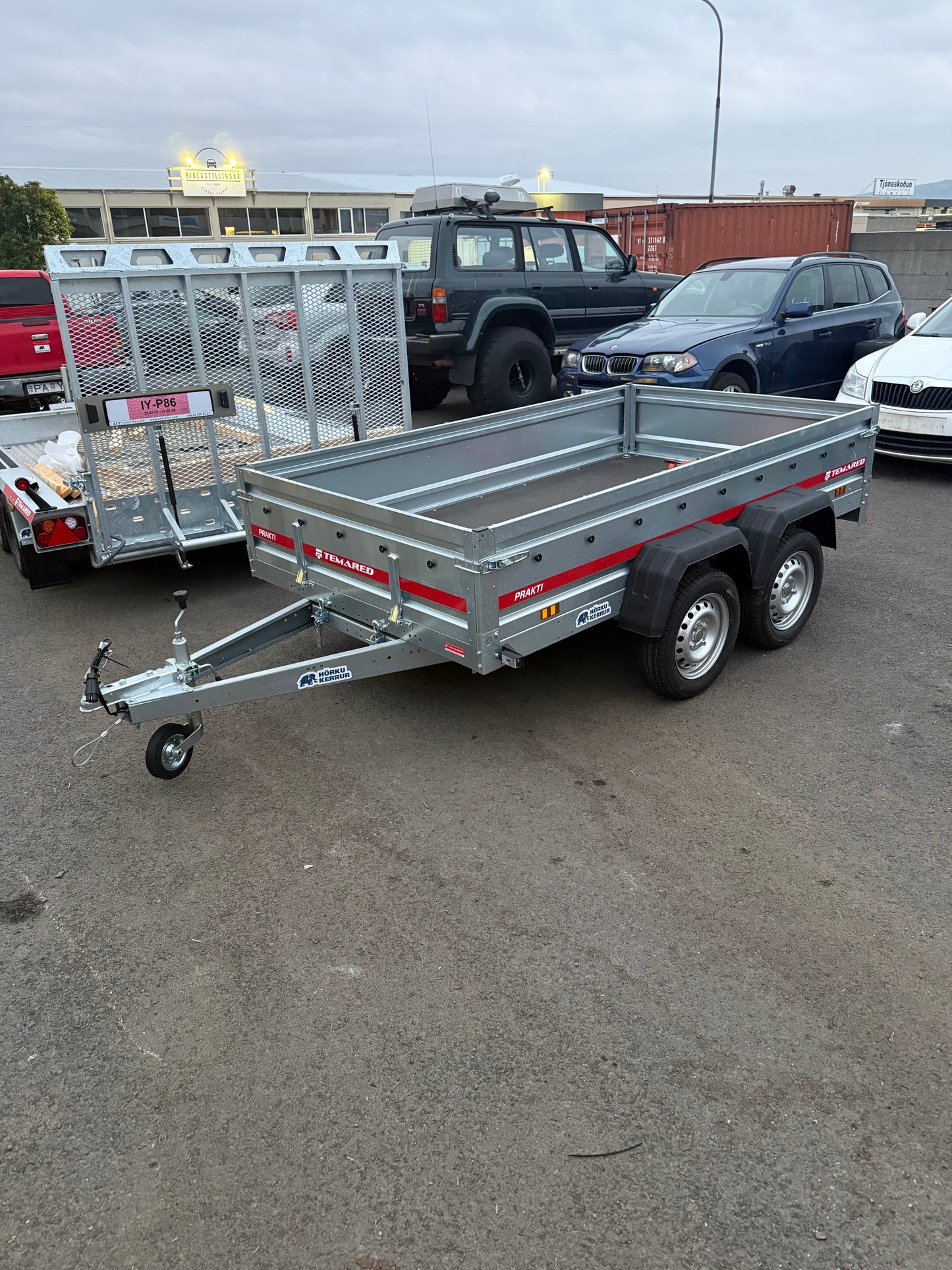 Kerra sem hentar fyrir minni verkin og fjórhjól - PRAKTI 2615/2 750kg